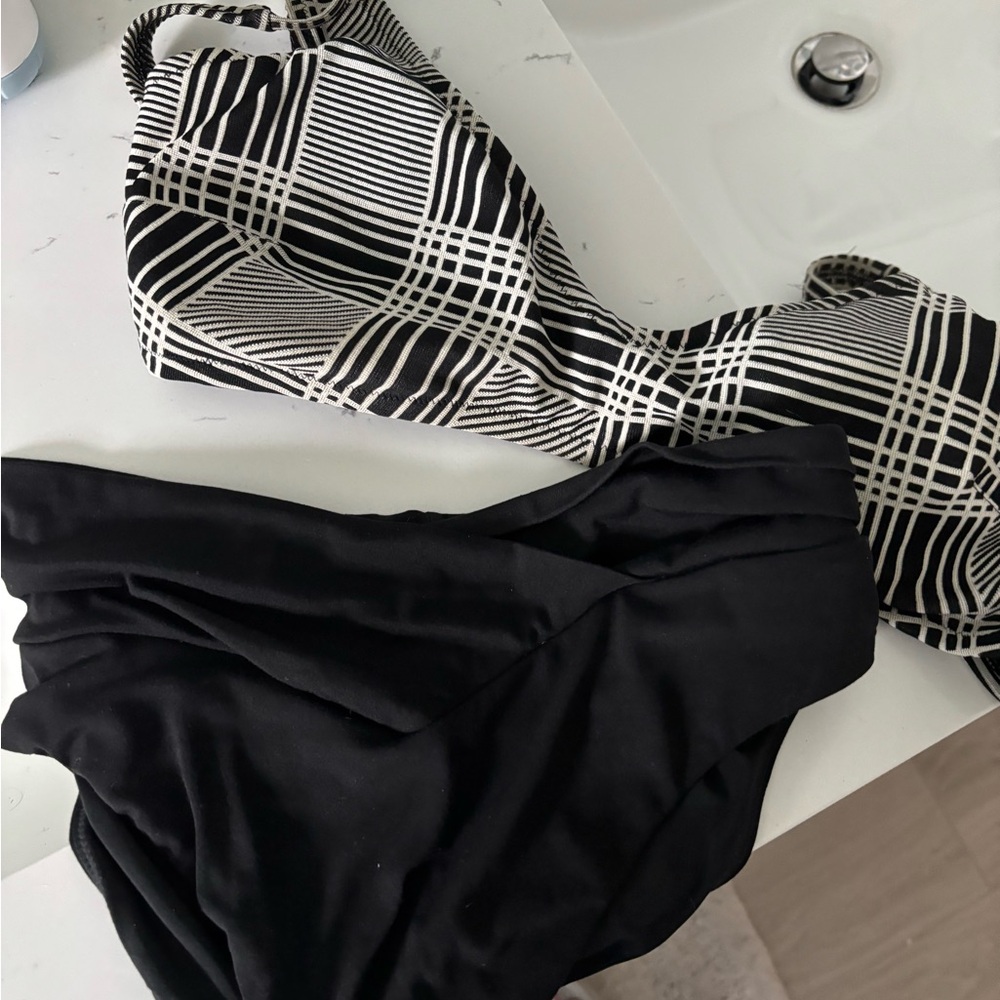 L top S bottom bikini
